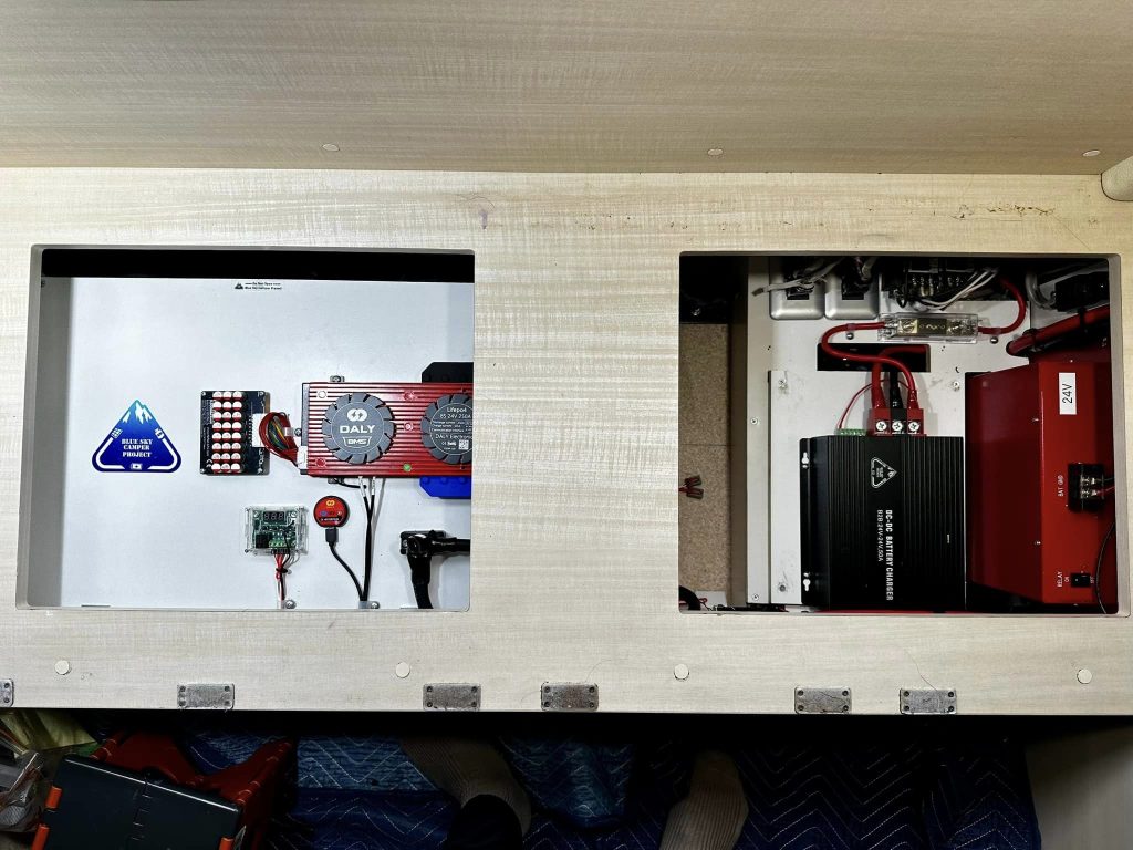 施工後。24V600Ag　重さは90㎏程度。重量は半分で、容量は1.6倍！